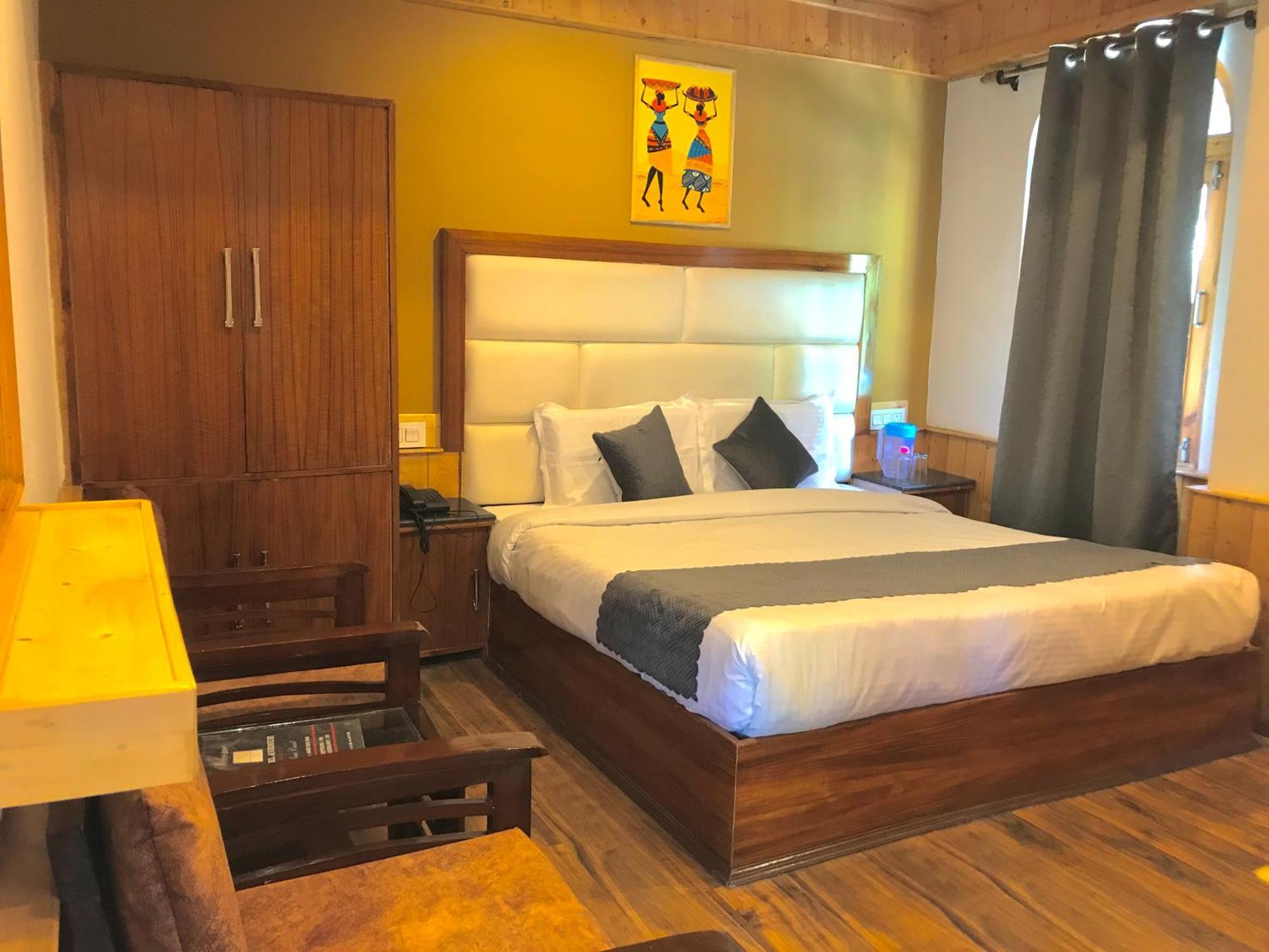 The Avenue Hotel , Manali A River Side Hotel Exterior foto